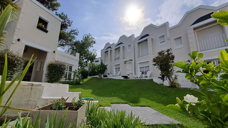 Complejo Punta Villa, Villa Gesell